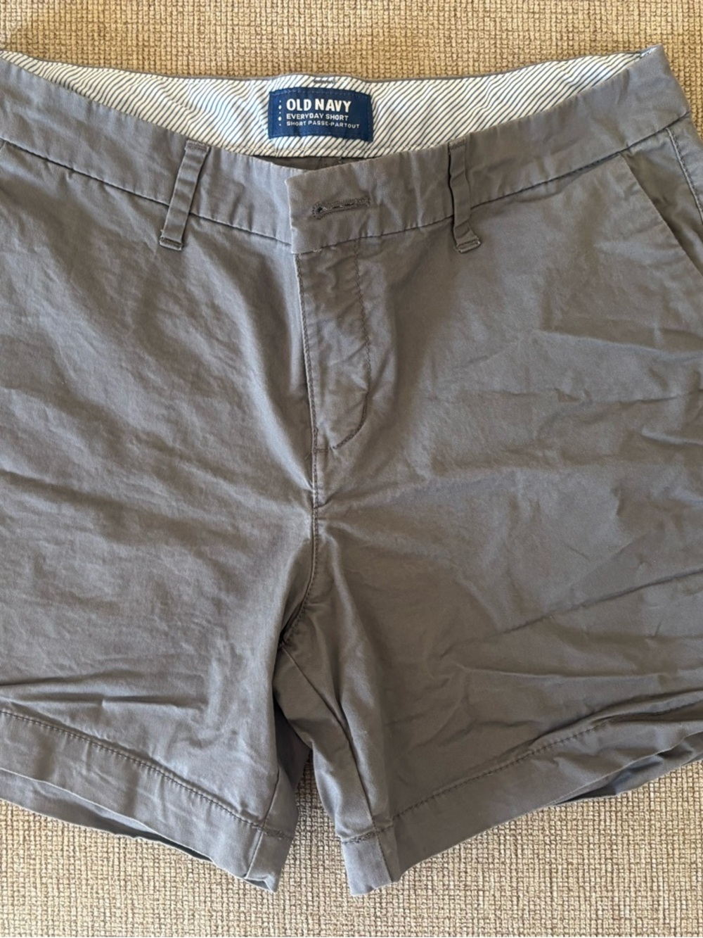 Old Navy Women’s Gray Everyday Shorts